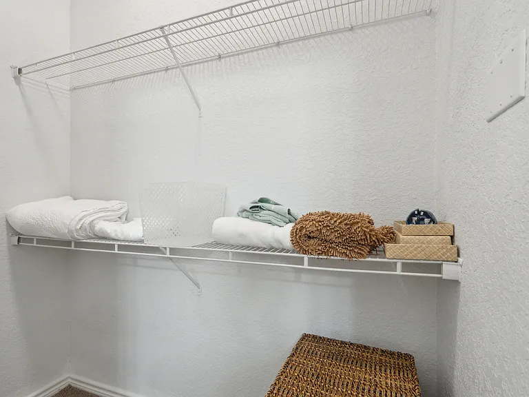 Daniel Island Village — Photo 15