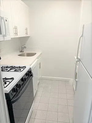 Rented by Corcoran | media 8