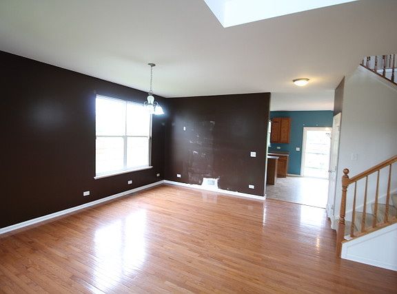 3rd image of 2461 White Rose Dr