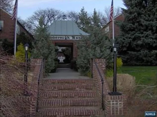 151 E Palisade Ave #C8-30, Englewood, NJ 07631