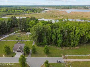 61 Grace Dr, Chocowinity, NC 27817
