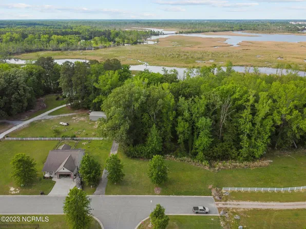 61 Grace Drive, Chocowinity, NC 27817