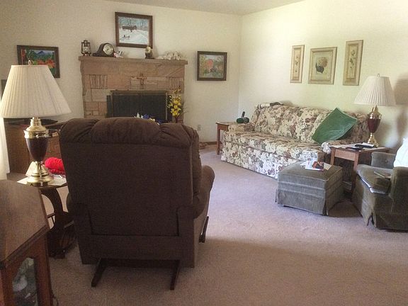 3rd image of 1507 Manhattan Dr