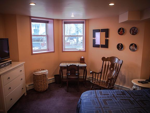 Carpeted Queen Size Bedroom with 2 Large Closets