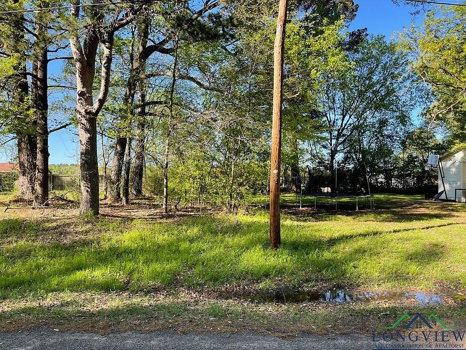 1st image of 709 Swancy St