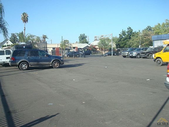 2nd image of 1229 Beale Ave