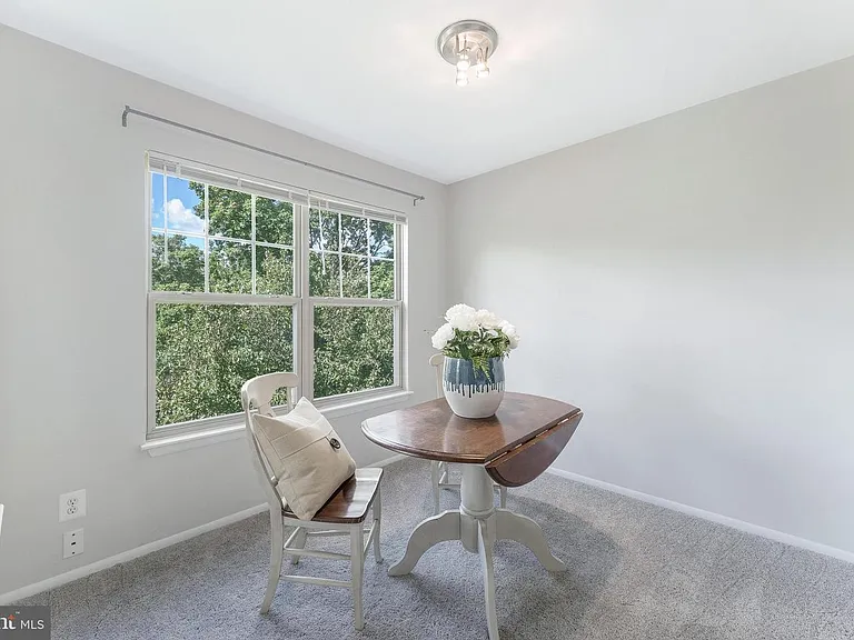 1717 Ascot Way #E — Photo 18