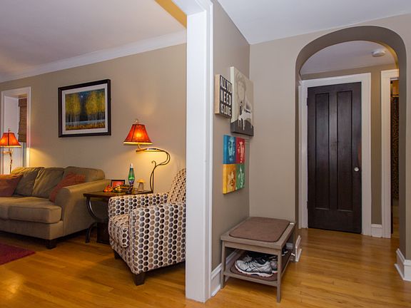 2nd image of 5350 N Glenwood Ave APT 1E