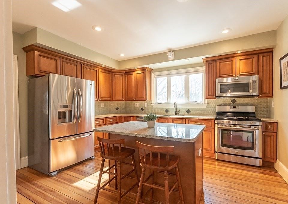 1st image of 35 Wolcott Ave