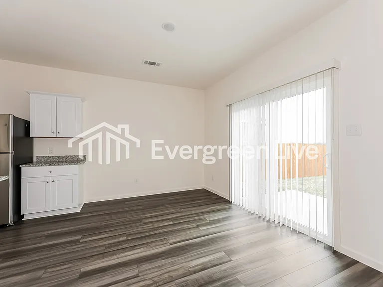 6060 Mojave Dr — Photo 4