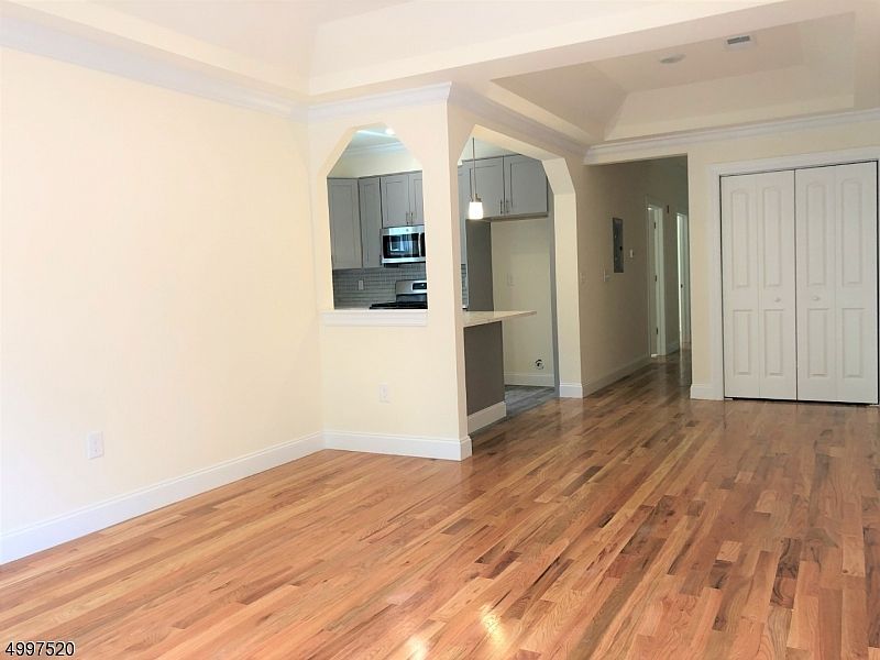 1st image of 57 Hazelwood Ave #2