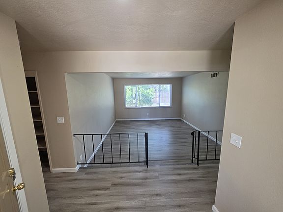 3rd image of 9813 Bowie Way