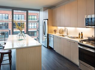 901 W Adams St #827, Chicago, IL 60607