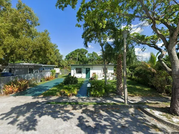 1645 NW 121st St, North Miami, FL 33167