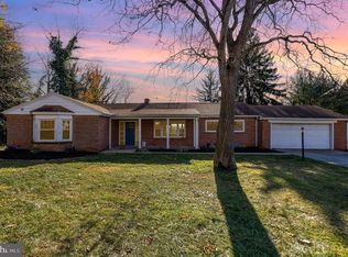 452 Waters Rd, York, PA 17403