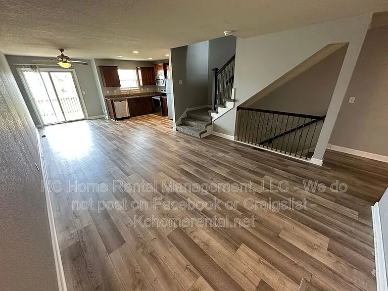 10540 Kane Dr — Photo 6