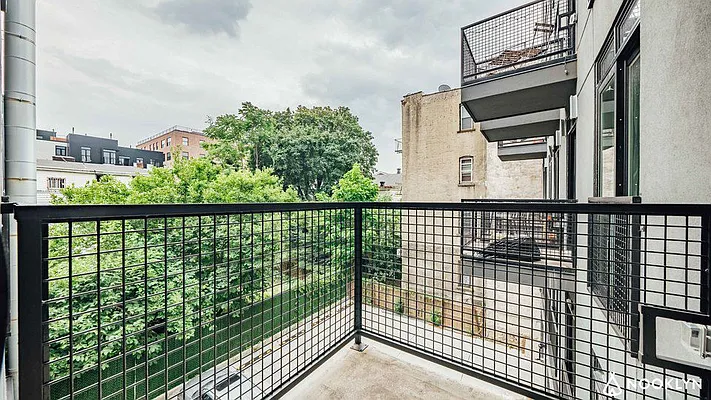 Rented by Nooklyn NYC LLC | media 10