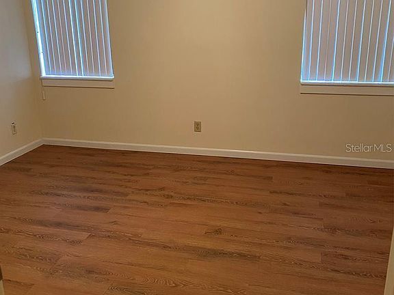 4th image of 40 Club House Dr APT 106