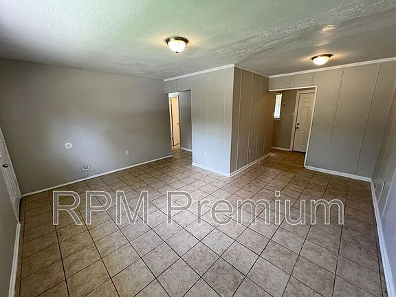 4th image of 6132 Pontotoc St