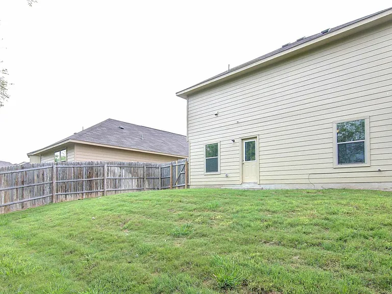 5523 Degan Way — Photo 7