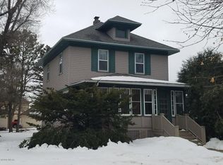 615 W Marshall St, Marshall, MN 56258