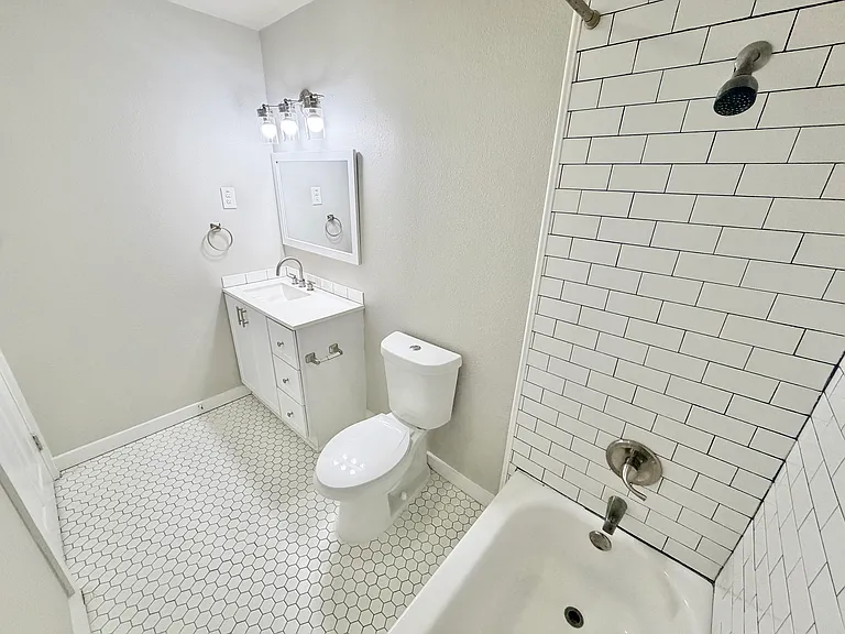 105 Dewitt St — Photo 22