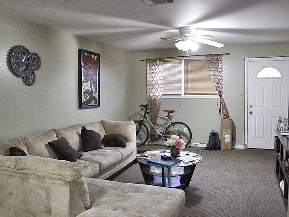 2nd image of 4819 Lynhuber Dr