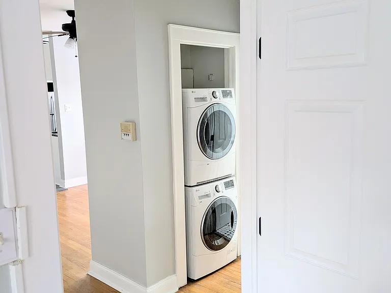 4416 1/2 N Ashland Ave #2 — Photo 4
