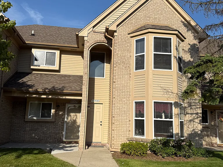 Lakepointe Dr — Photo 34