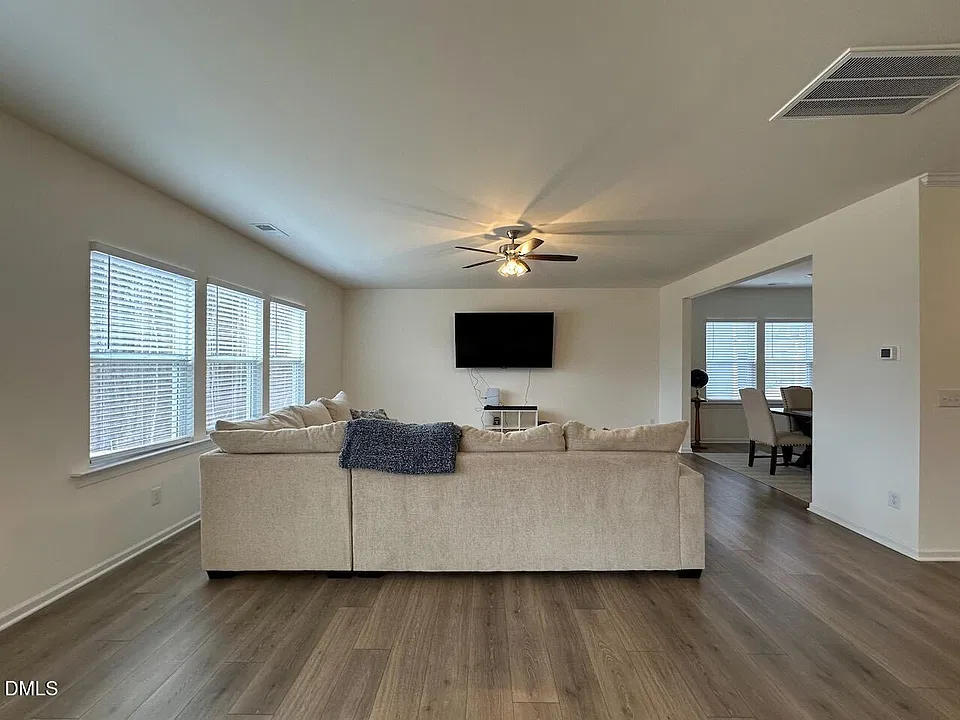 407 Auburndale Ct