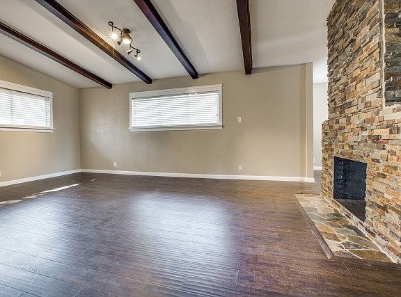 5th image of 7139 Oakridge Dr