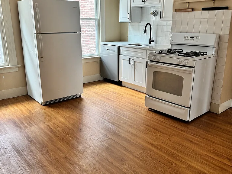 751 Orange St #2 — Photo 7