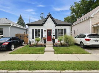 11 Esther St, Brantford, ON N3S 6K3