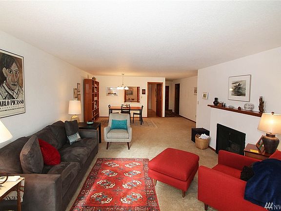 5th image of 909 N I St Unit 401