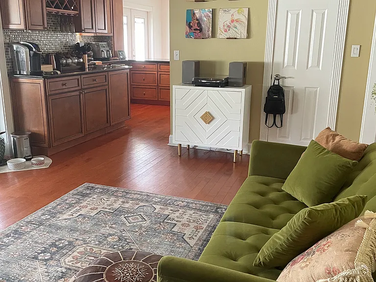 2723 Prince John Rd — Photo 1