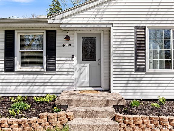5th image of 4000 Hillsdale Ave NE