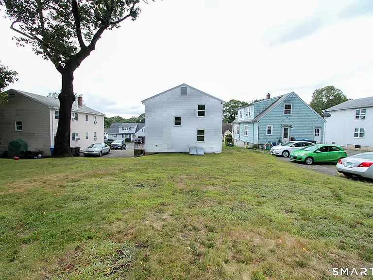 17 Pinehurst Ave #2 — Photo 22