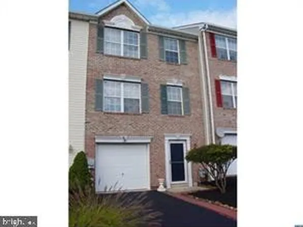 54 Emandan Ln, Hockessin, DE 19707