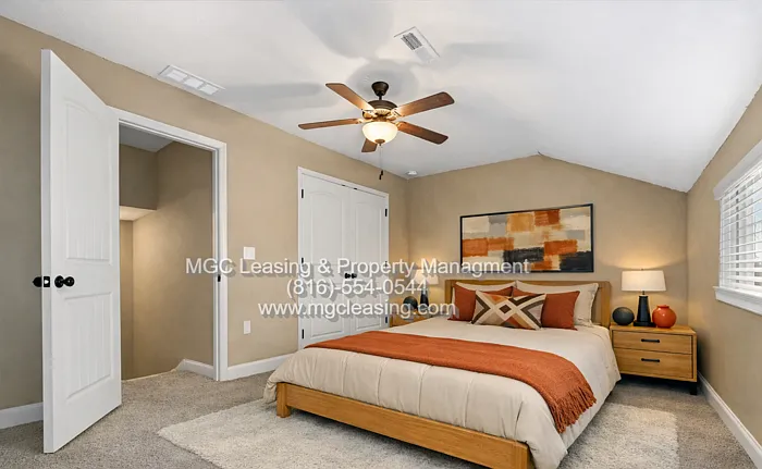 2110 Hickoryleaf Ln — Photo 3