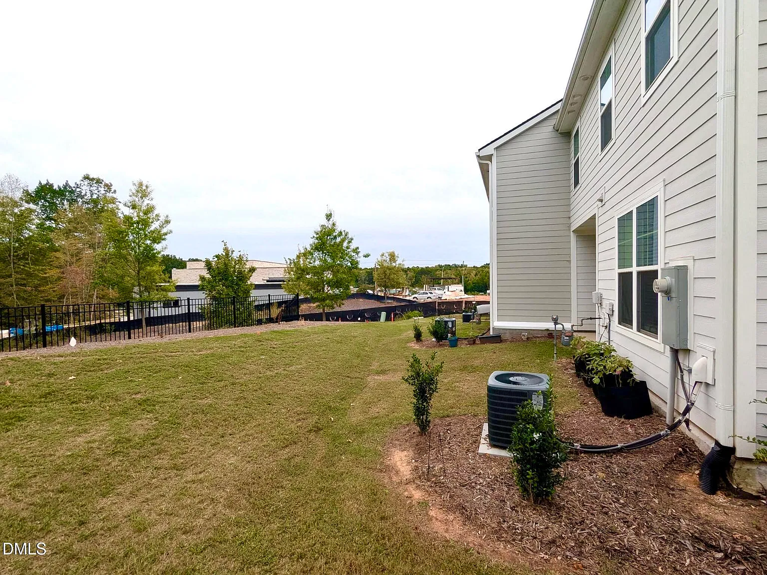4 bed, 3.0 bath, 2254 sqft, $2,450 — Photo 4
