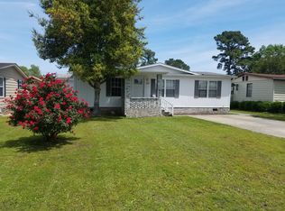 107 Queens Rd, Little River, SC 29566