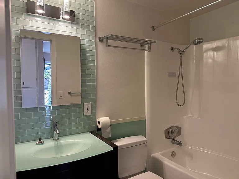 8657 Rumson Dr — Photo 6
