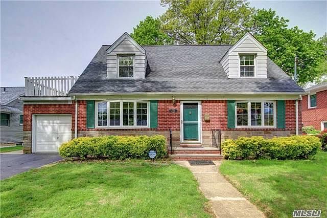 1st image of 216 New Hyde Park Rd