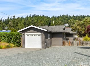 8145 Sandy Hook Terrace, Clinton, WA 98236