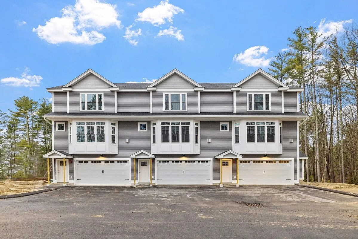 3 bed, 3.0 bath, 1800 sqft, $3,400 — Photo 1