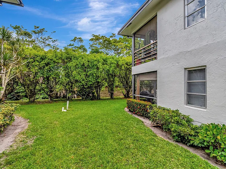 13194 Lucinda Palm Ct #D — Photo 17