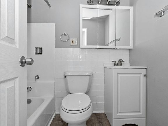 3rd image of 10500 S Walden Pkwy #5C