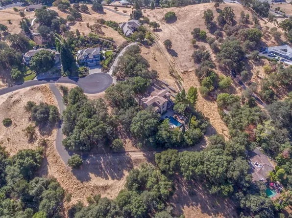 2030 Pinecrest Court, Vacaville, CA 95688