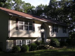 70 Rimmon Hill Rd, Beacon Falls, CT 06403