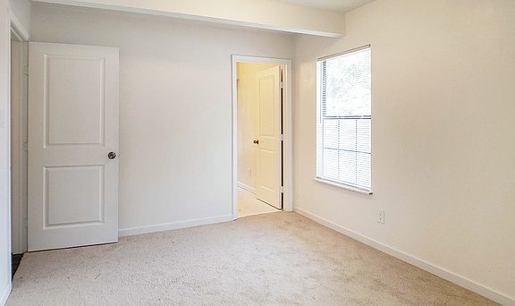 3rd image of 3811 O B Crowe Dr